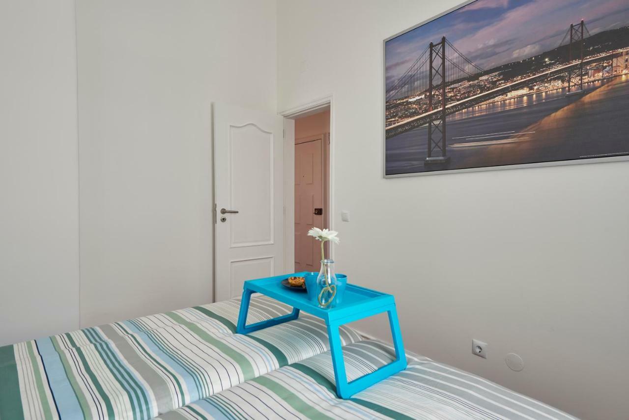 Cozy Apartment In Historic Center With Terrace Lisabona Exterior foto